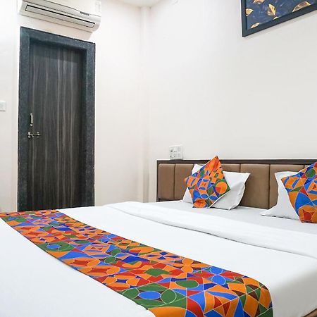 Fabhotel Rachana Residency - Nr Shivaji Nagar Metro Station Púna Exteriér fotografie