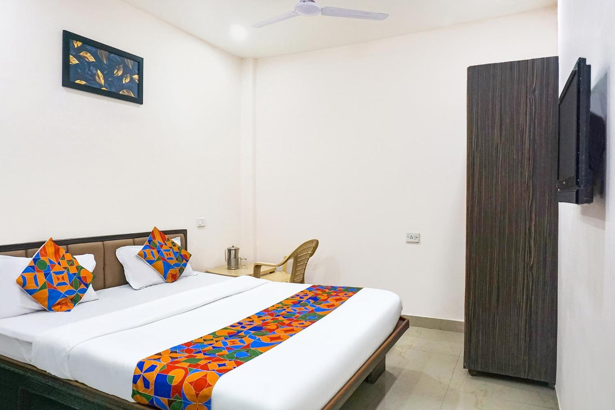 Fabhotel Rachana Residency - Nr Shivaji Nagar Metro Station Púna Exteriér fotografie