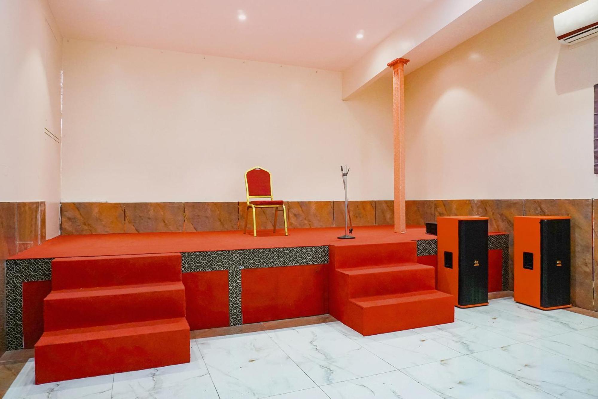 Fabhotel Rachana Residency - Nr Shivaji Nagar Metro Station Púna Exteriér fotografie