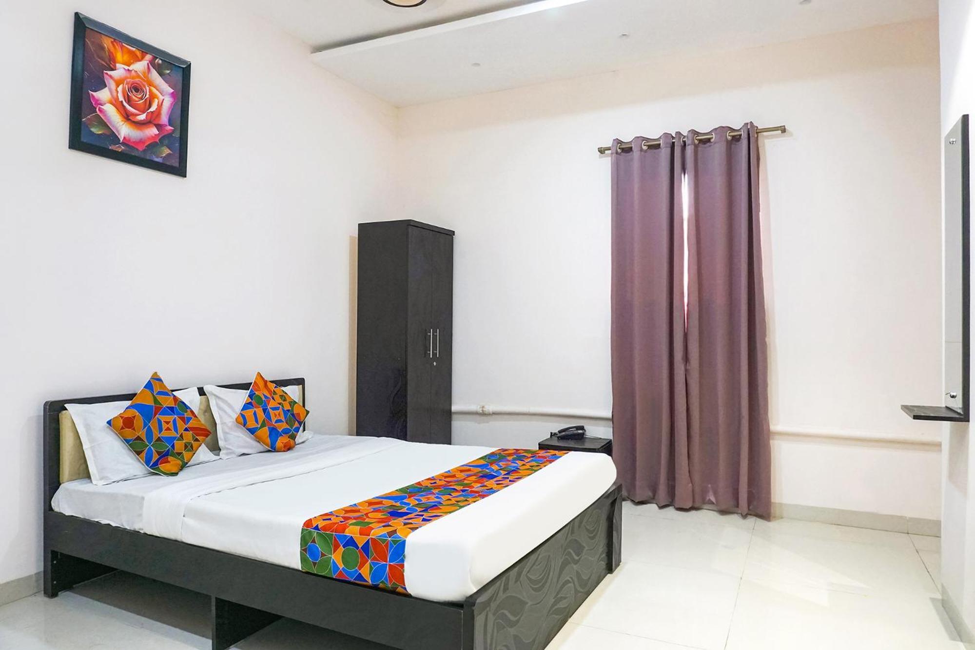 Fabhotel Rachana Residency - Nr Shivaji Nagar Metro Station Púna Exteriér fotografie